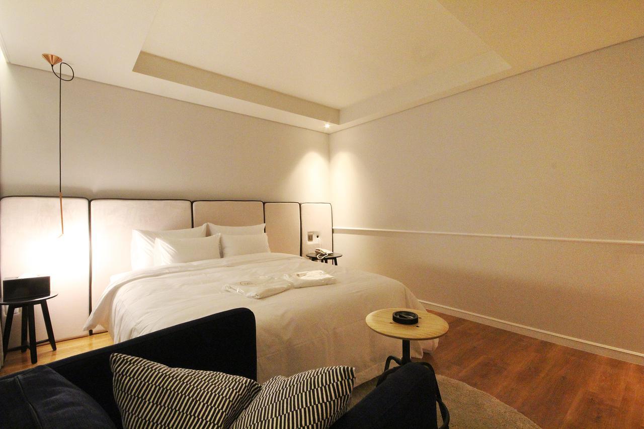 Hotel Londoner Hwamyeong Busan Exteriör bild