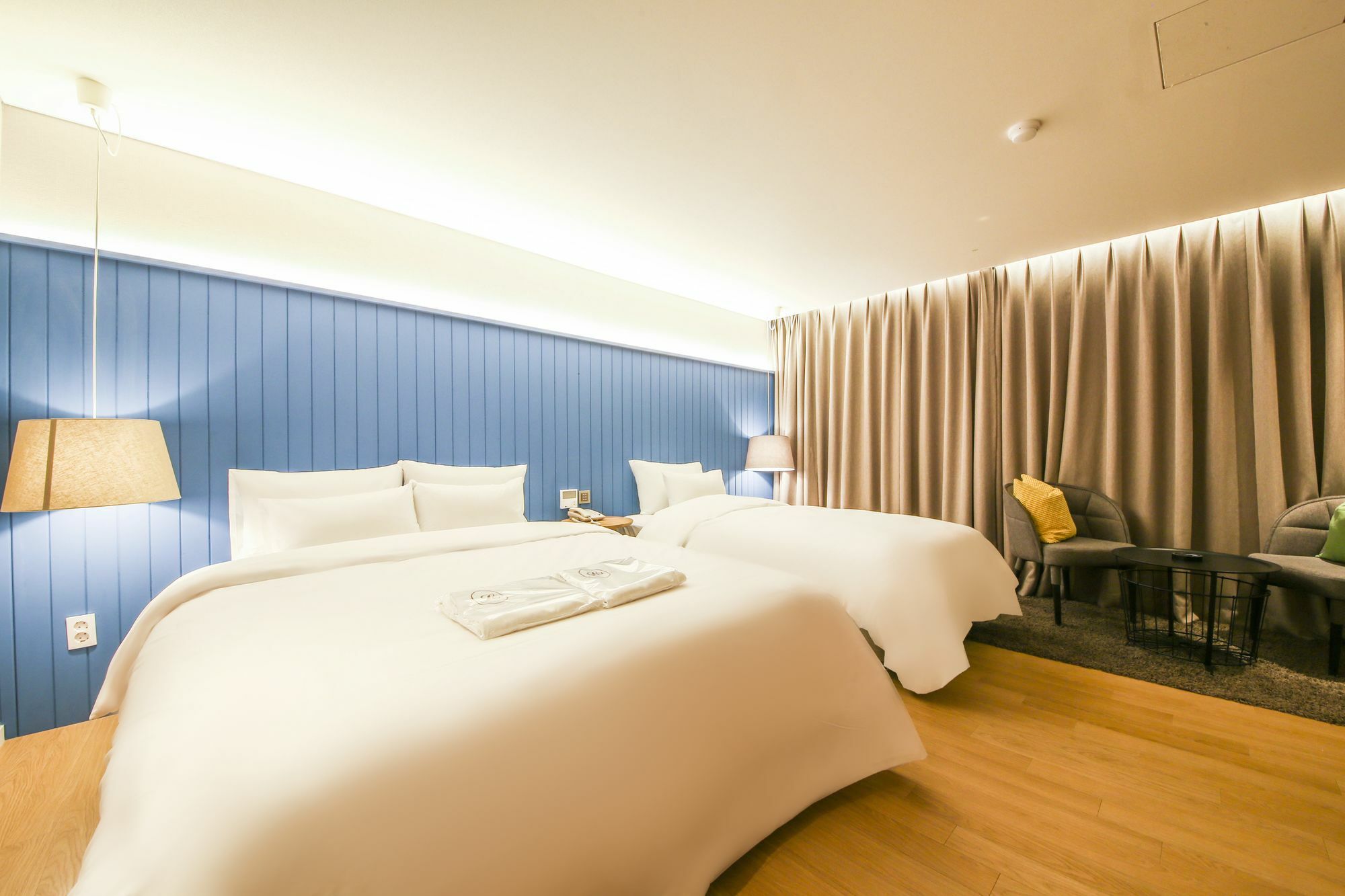 Hotel Londoner Hwamyeong Busan Exteriör bild