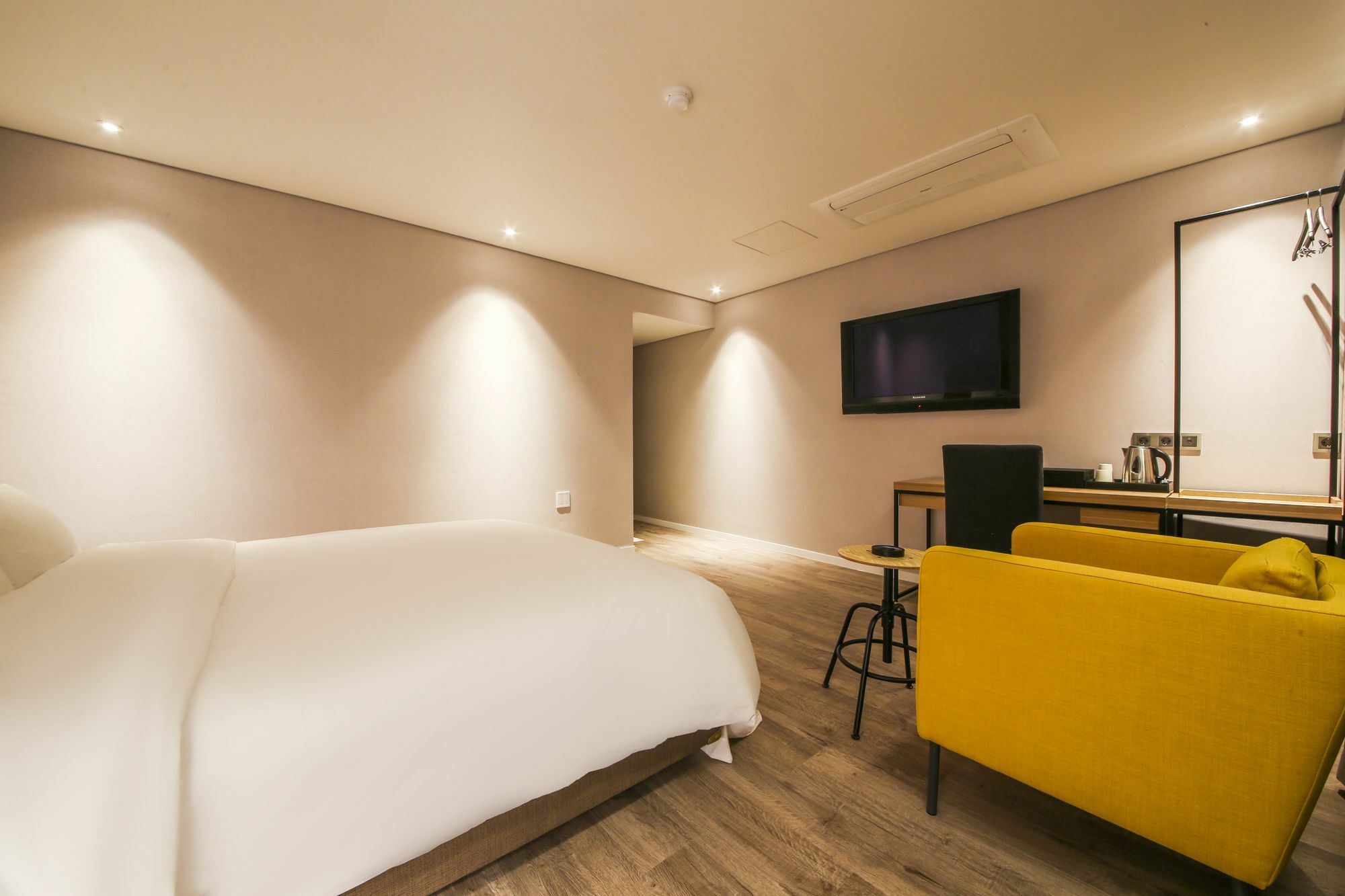 Hotel Londoner Hwamyeong Busan Exteriör bild