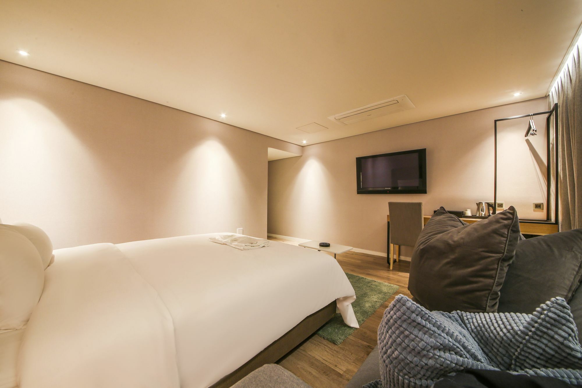 Hotel Londoner Hwamyeong Busan Exteriör bild