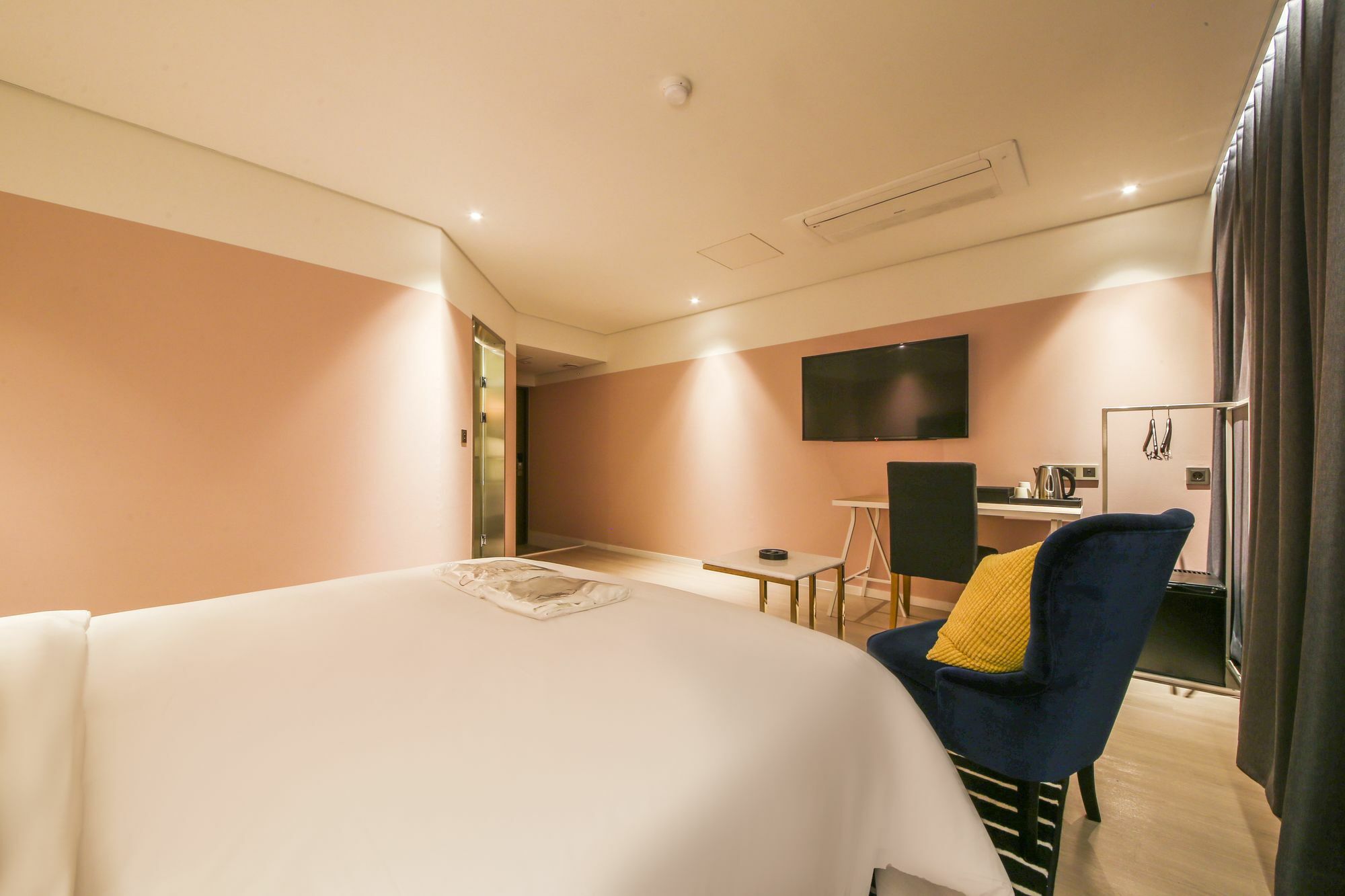 Hotel Londoner Hwamyeong Busan Exteriör bild