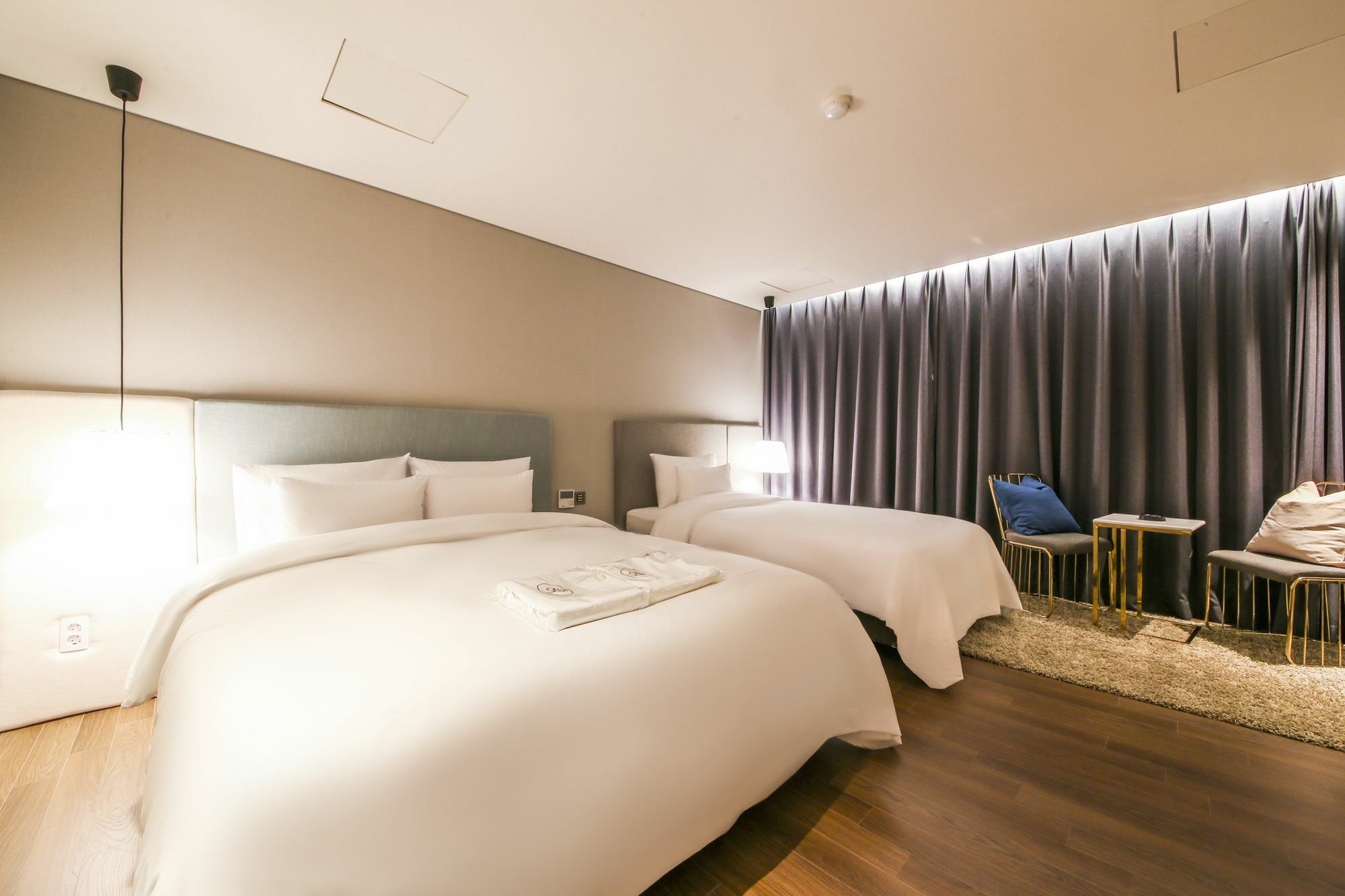 Hotel Londoner Hwamyeong Busan Exteriör bild