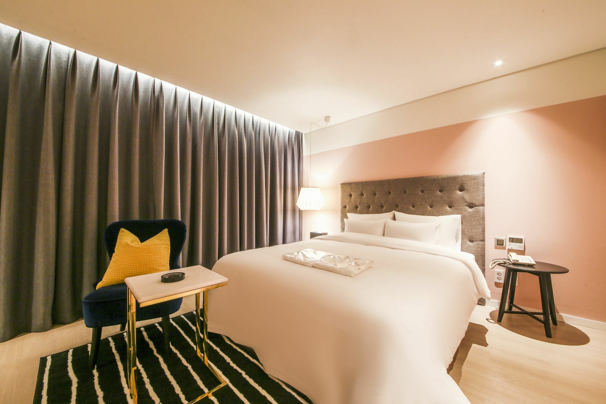 Hotel Londoner Hwamyeong Busan Exteriör bild