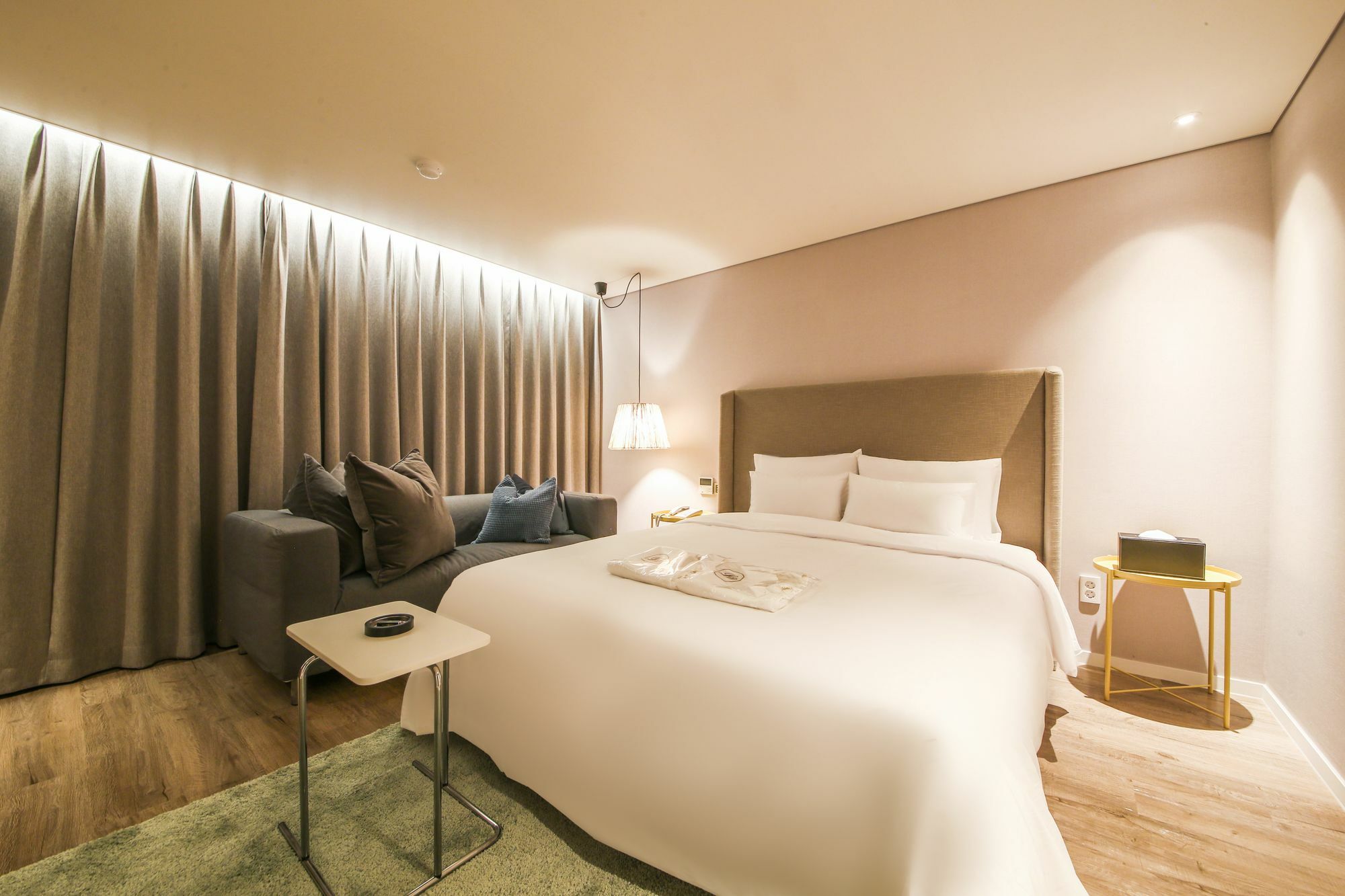 Hotel Londoner Hwamyeong Busan Exteriör bild